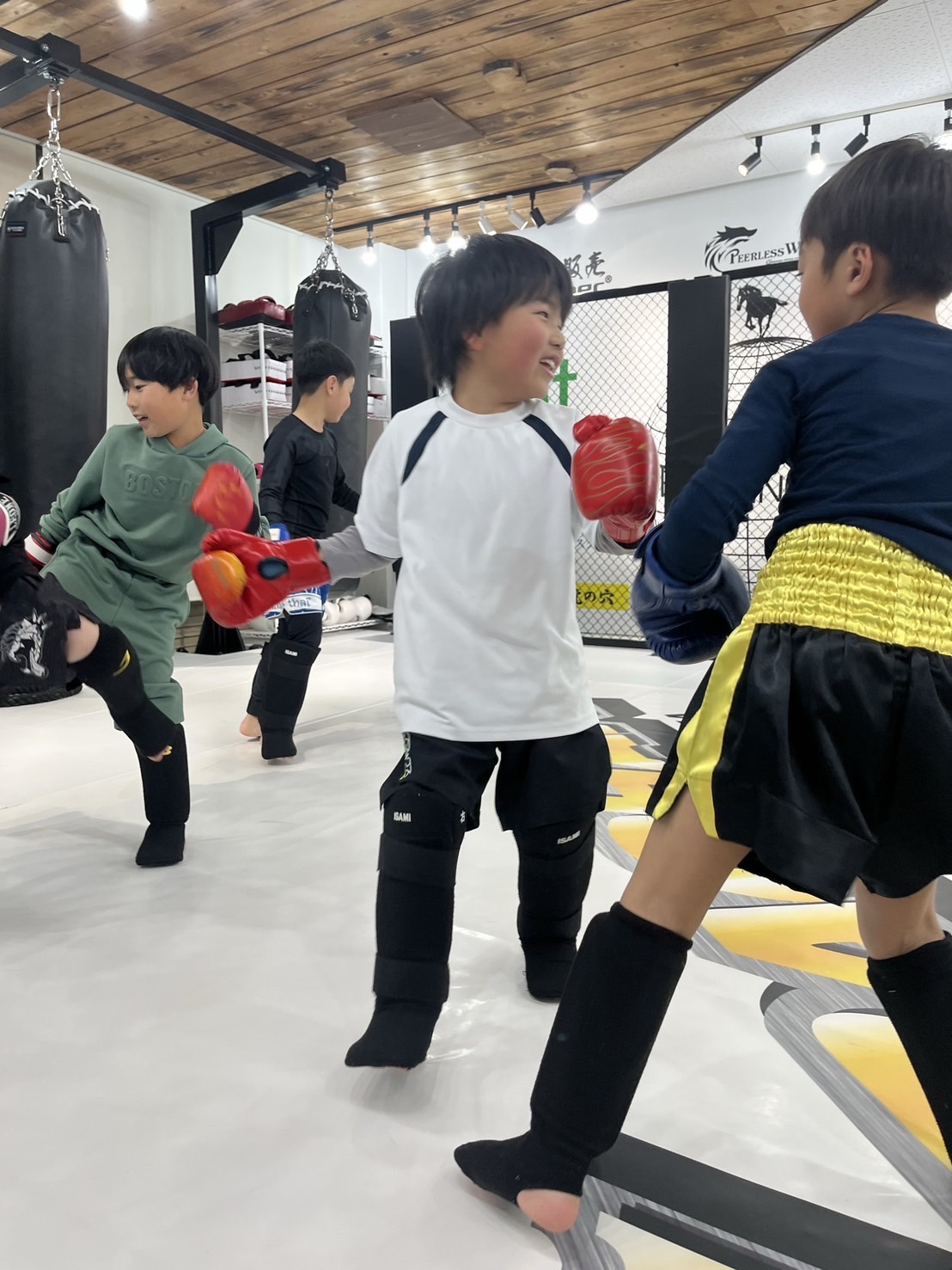 絵を描く子ども